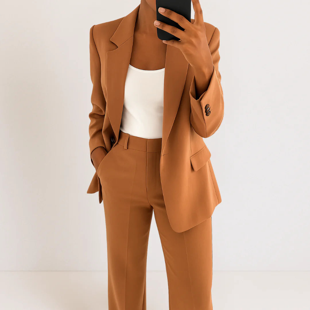 Conjunto Verona™ – Traje sastre con corte estructurado y elegancia contemporánea