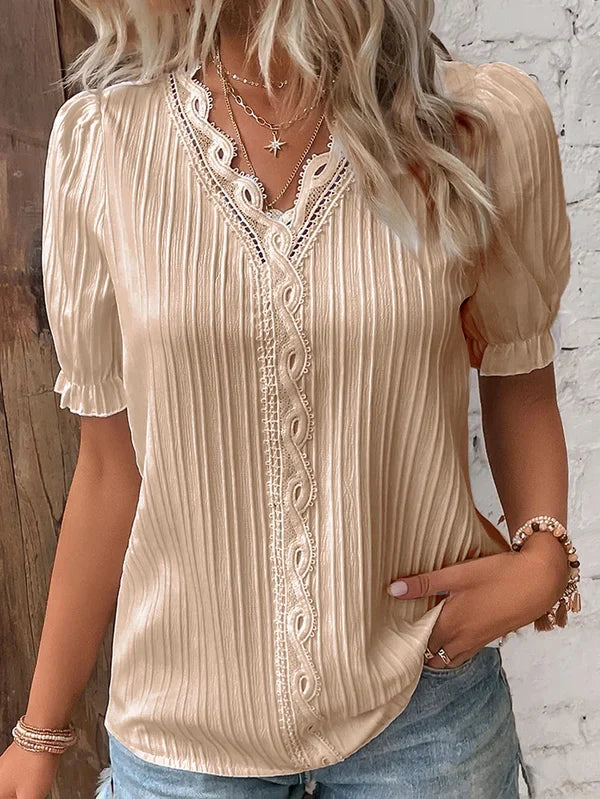 Pilar - Blusa plisada con encaje y manga abullonada