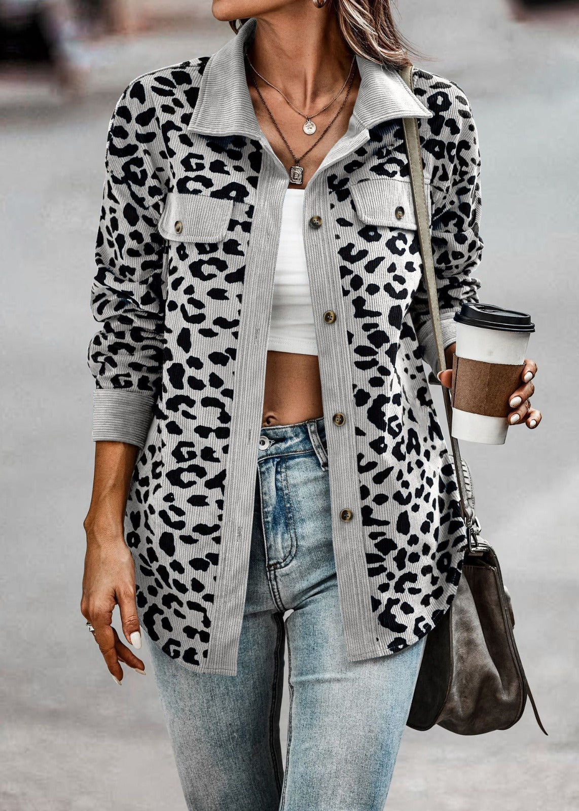 Ángela / Chaqueta estampada animal print