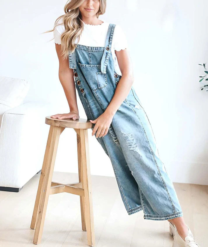 Lara™ | Mono vaquero estilo peto con detalles desgastados