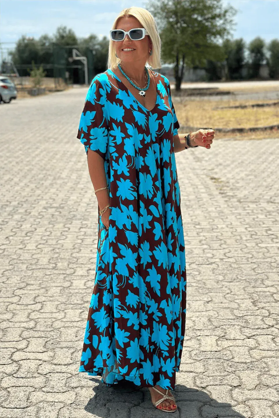 Nayra™ Vestido Largo Floral con Corte Amplio y Escote en V