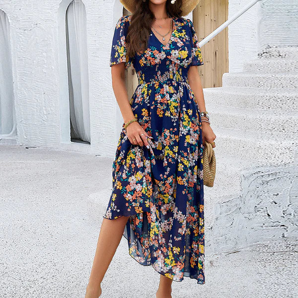 Adriana™ Vestido largo floral con escote en V, manga corta y vuelo ligero