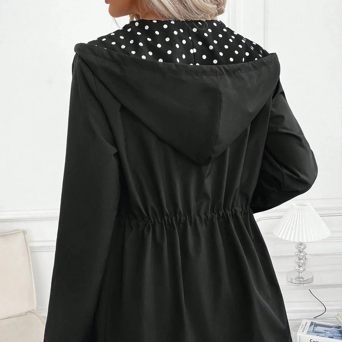 Brenda - Chaqueta reversible con cremallera y capucha ajustable