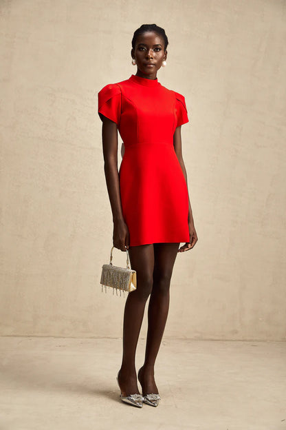 Ana – Vestido mini rojo con mangas pétalo y lazo