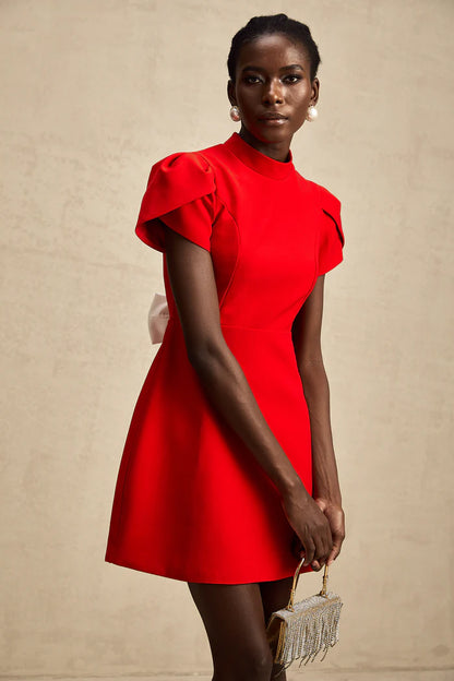 Ana – Vestido mini rojo con mangas pétalo y lazo