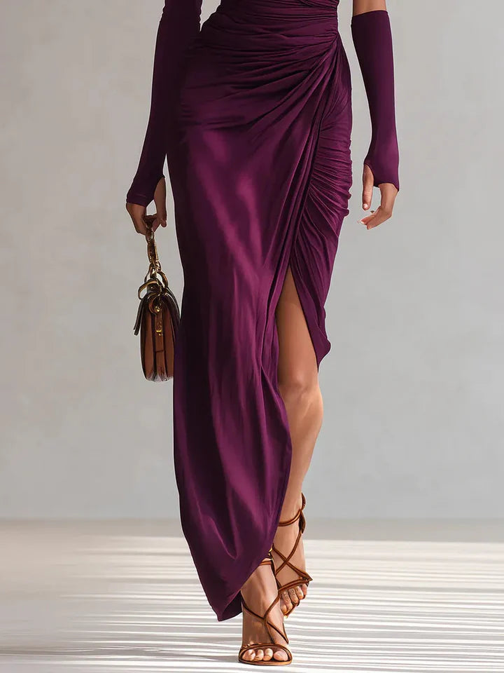 Rosalía – Vestido maxi morado de un solo hombro