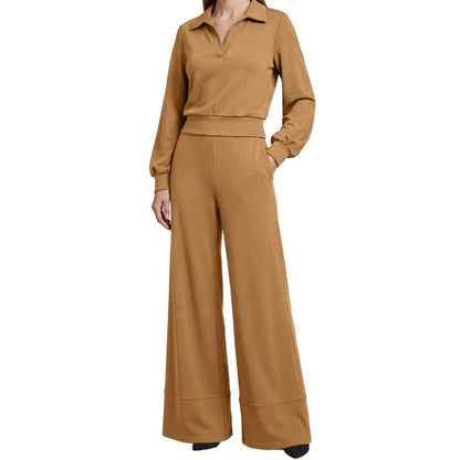 Isabel – Traje de mujer con blusa de solapa y pantalón ancho