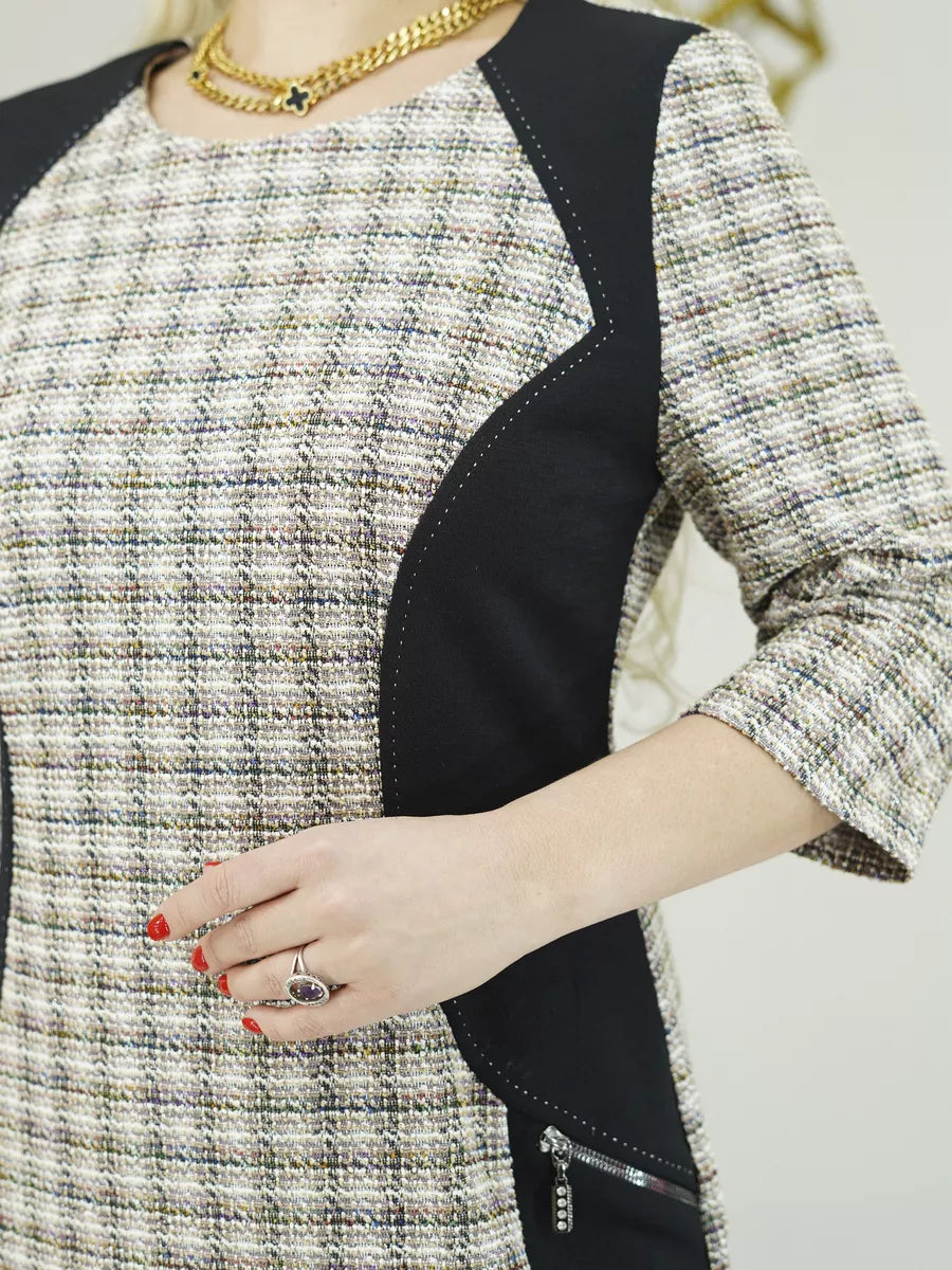 Adriana – Vestido cálido entallado con estampado de cuadros