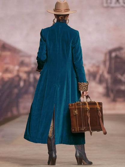 Leire – Abrigo de terciopelo con solapa y estampado de leopardo