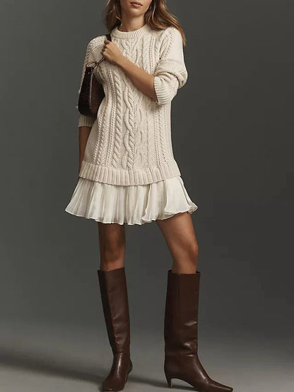 Olga - Jersey de cuello redondo con punto trenzado y minifalda