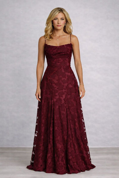 Clara Léon – Elegante vestido maxi