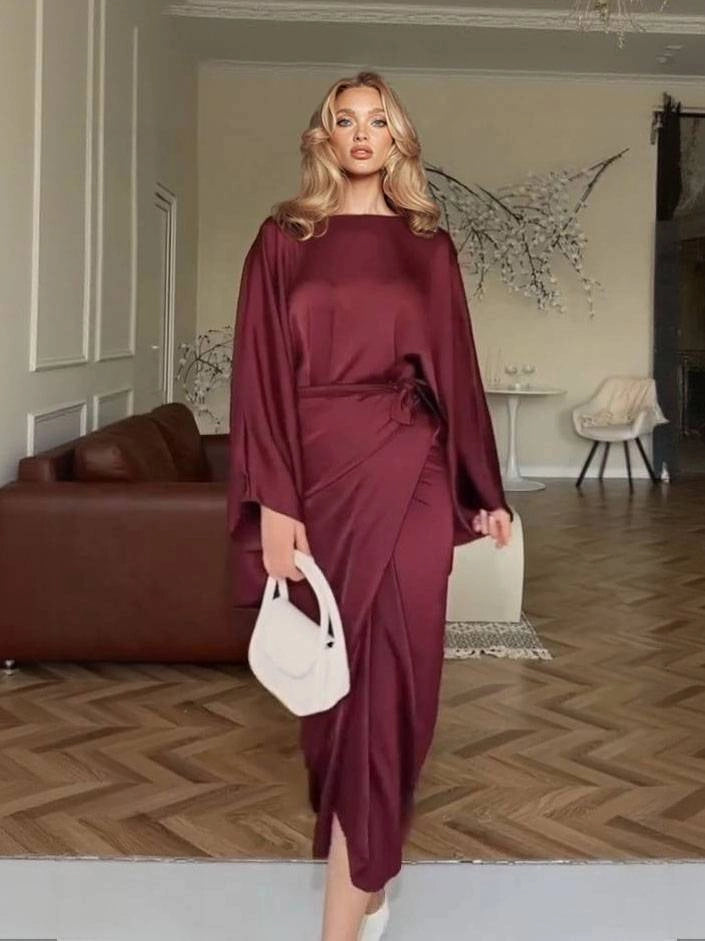 Patricia – Vestido maxi satinado con manga murciélago