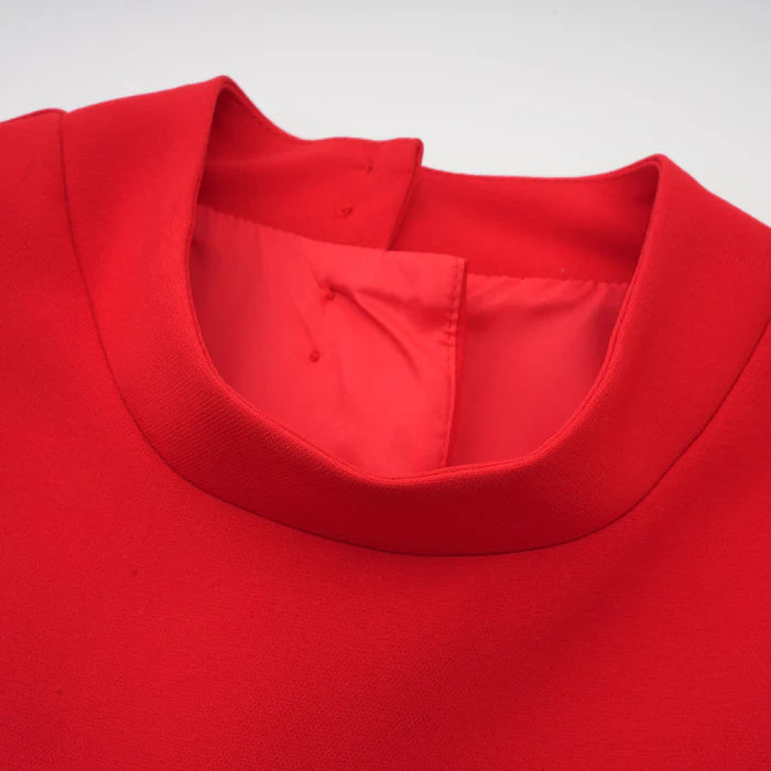 Ana – Vestido mini rojo con mangas pétalo y lazo