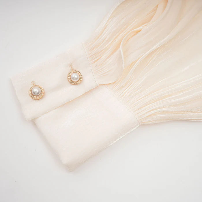 Eugenia – Vestido mini con volantes y pliegues neutros