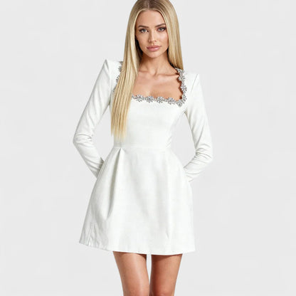 Celeste - Vestido corto con detalles de cristal