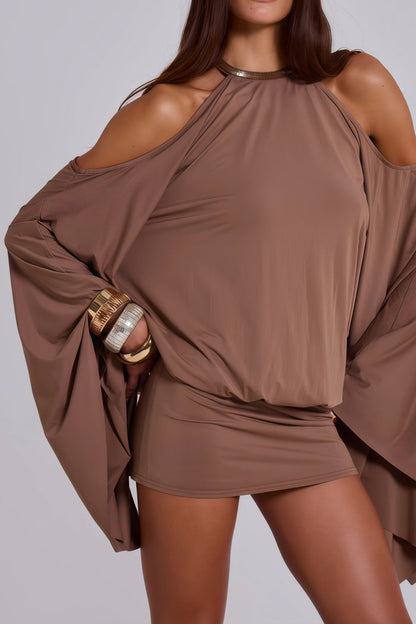 Jimena – Vestido mini marrón con detalles joya