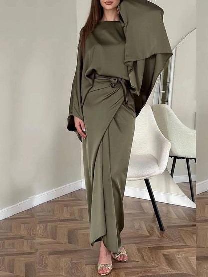 Patricia – Vestido maxi satinado con manga murciélago