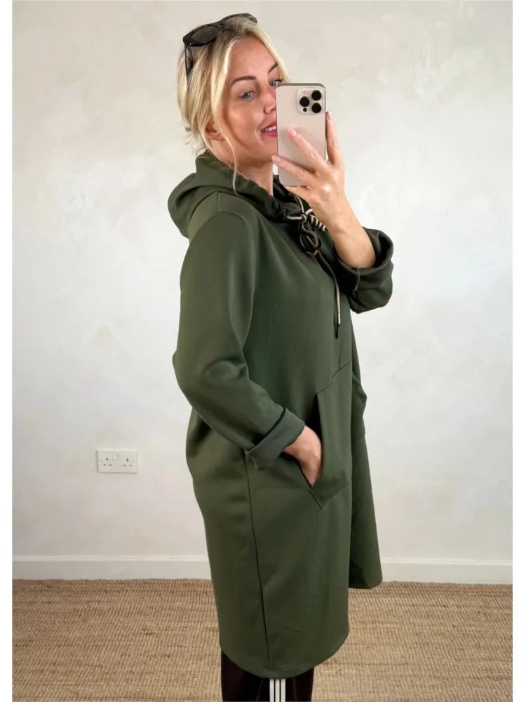 Otoña - Vestido con capucha y lazo decorativo