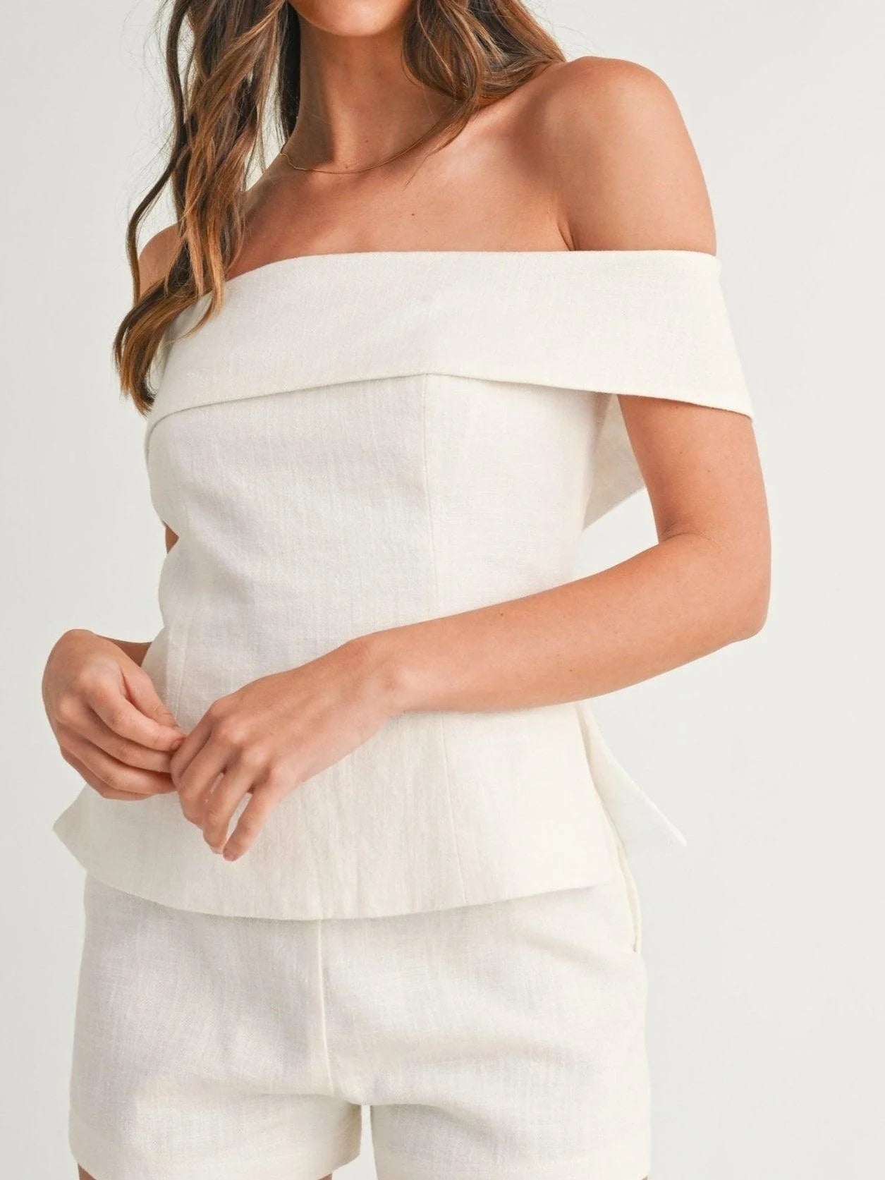 Alicia - Conjunto blanco de dos piezas elegante