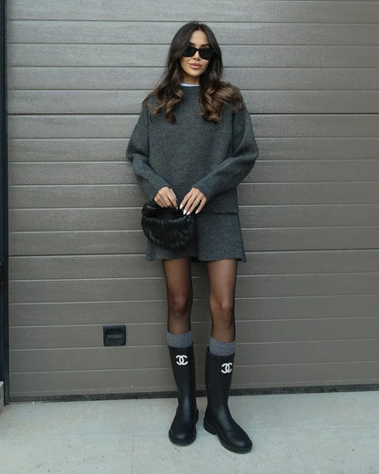 Lara - Conjunto de otoño de punto con jersey y falda