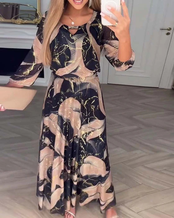 Cora - Vestido elegante con manga tres cuartos y estampado abstracto