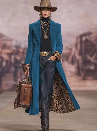 Leire – Abrigo de terciopelo con solapa y estampado de leopardo