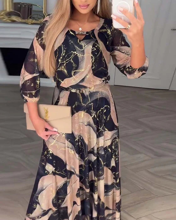 Cora - Vestido elegante con manga tres cuartos y estampado abstracto