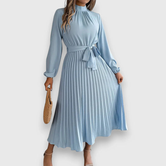 Valeria™ – Vestido midi plisado con lazo y cuello alto