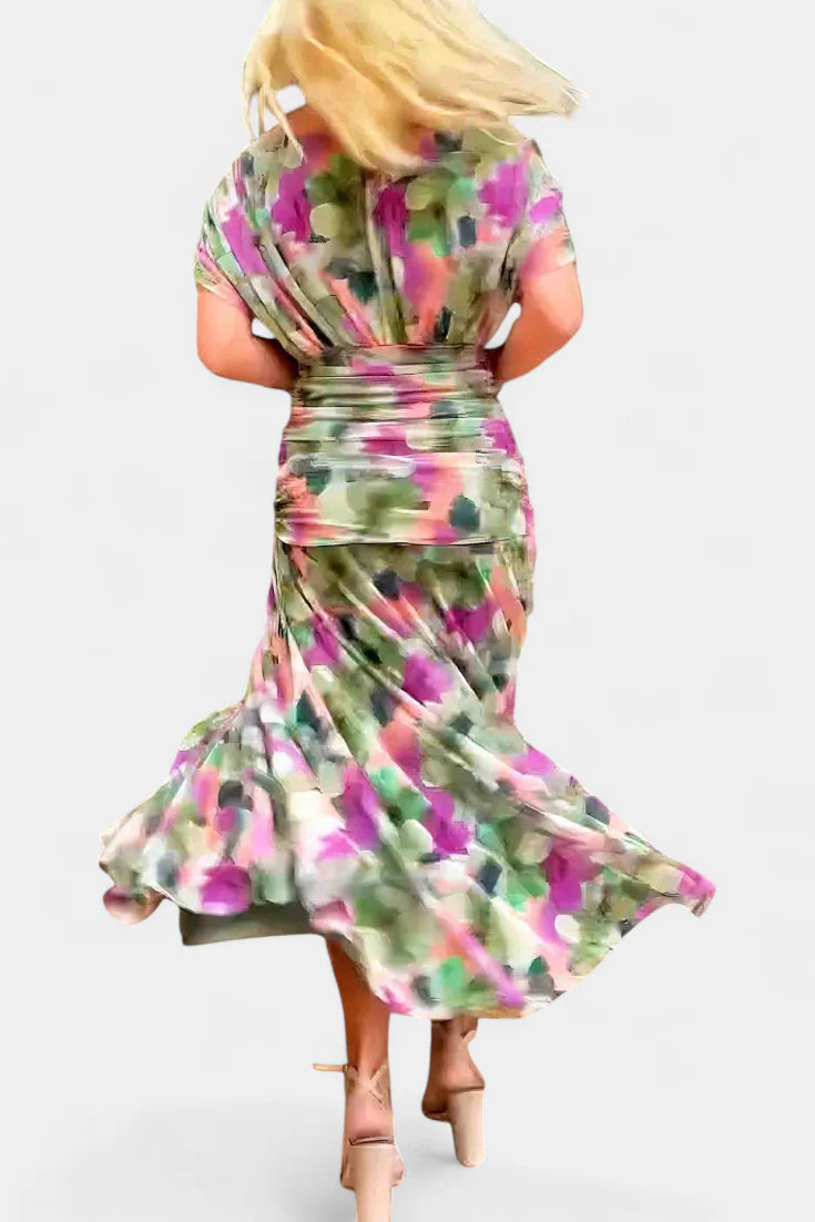 Alondra / Vestido largo con estampado floral de fantasía y escote en V