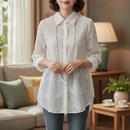 Emilia – Blusa bordada elegante