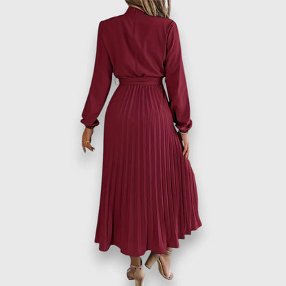 Valeria™ – Vestido midi plisado con lazo y cuello alto