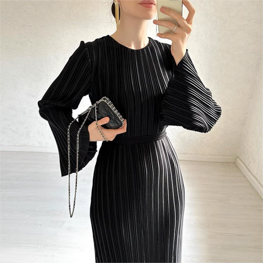 Felicia™ – Vestido largo plisado con mangas acampanadas