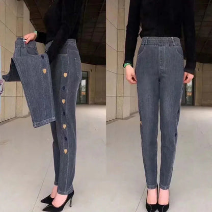 Jeans de mujer muy elásticos con bordado de corazón