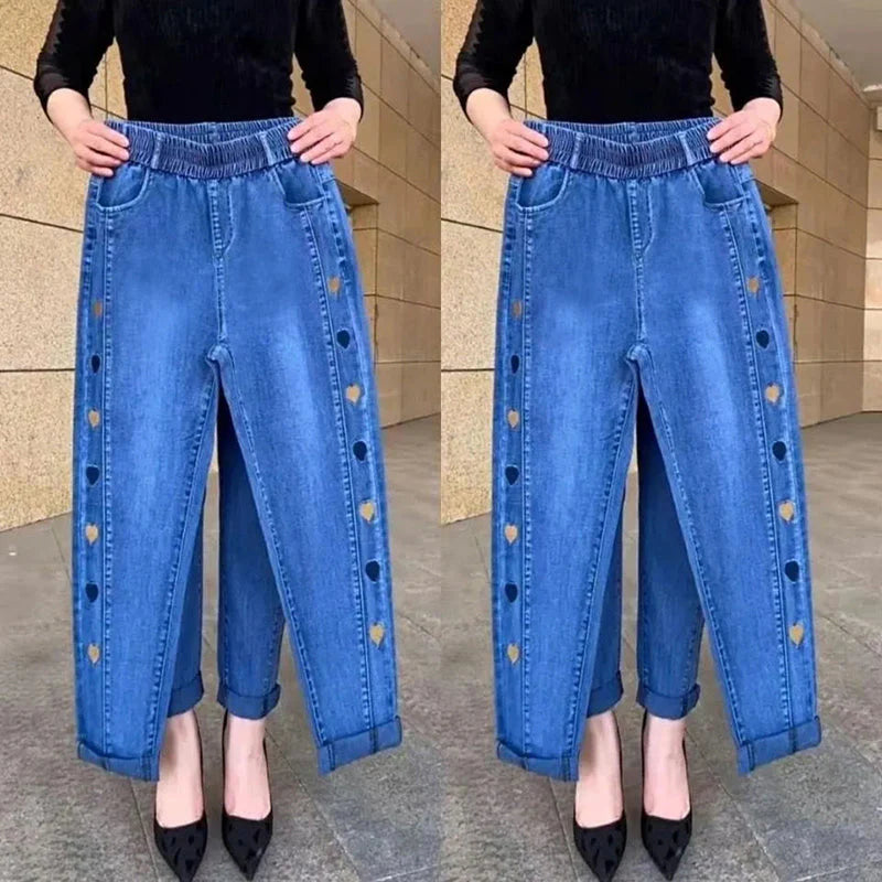Jeans de mujer muy elásticos con bordado de corazón