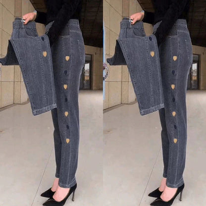 Jeans de mujer muy elásticos con bordado de corazón