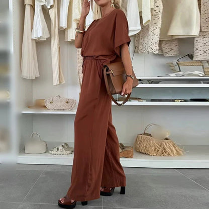 Luna - Conjunto fluido de dos piezas con diseño minimalista