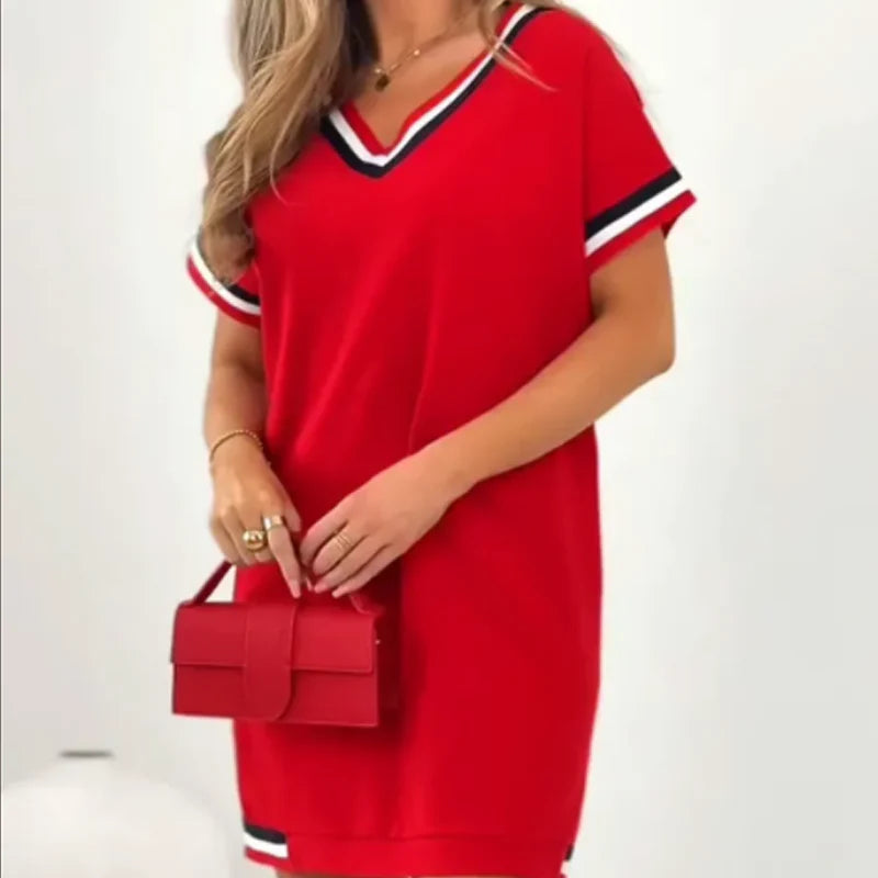 Irene - Vestido corto estilo sporty con escote en pico