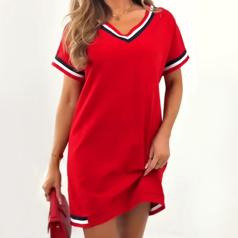 Irene - Vestido corto estilo sporty con escote en pico