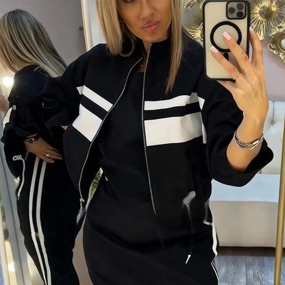 Belinda - Conjunto moderno con bloques de color y líneas elegantes